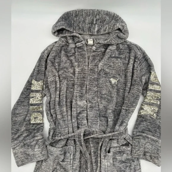 VS Pink Robe - Picture 10 of 11